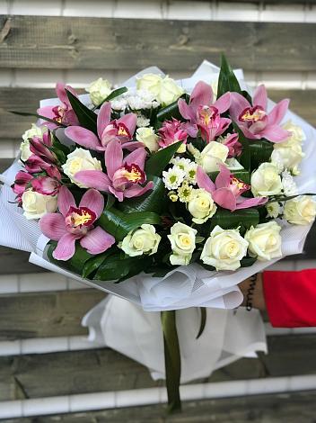 Букет цветов из: Розы и Хризантемы в Чердыни